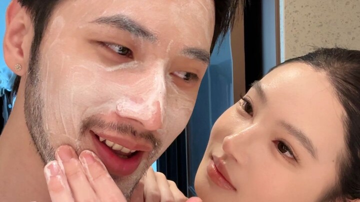 “Đi mua sắm cùng bạn gái là môn học bắt buộc của mọi chàng trai, và dĩ nhiên môn này thì tôi chắc ch