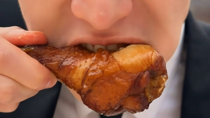 When a competitive eater attends a friend’s wedding banquet, they get seated at the kids’ table!