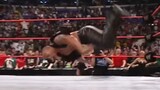 [Remix]Saat Dwayne Johnson bertemu 'Man Repeller' di WWE