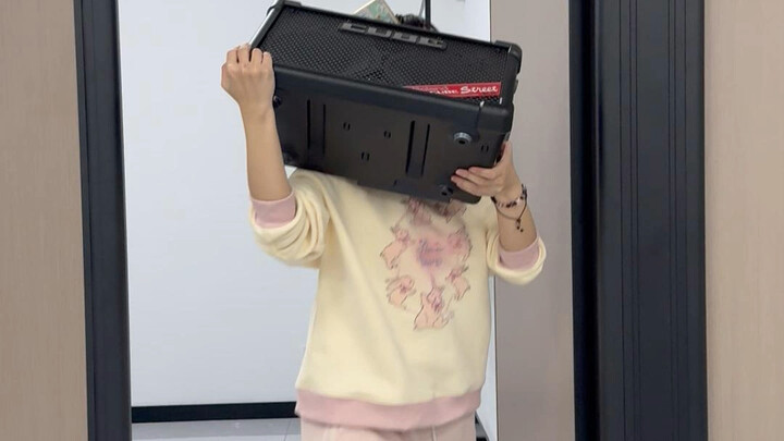 [บูม] เพื่อนร่วมงาน: ปิดเพลงซะ! ทำอะไรอยู่ที่ทำงาน!