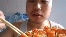 Asmr Eating Sounds / Mukbang - Avocado Sushi Roll And Salmon Sushi Roll #16