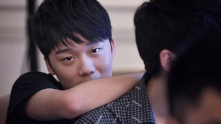 【凉虔】生活不易 凉晨跳舞卖艺 虔诚笑的尽力