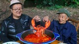 Membuat "hotpot sup asam tomat seafood" yang menggugah selera!
