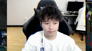 小姐姐连夜扛着电脑去考研