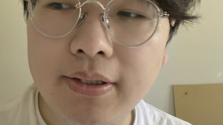 Hari ini adalah hari ulang tahunku… Istriku menebus kerinduan masa kecilku… Akhir ceritanya begitu m