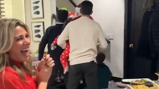 When the guest at home transforms from "Santa Claus" to "The Grinch," the kids' emotions feel like t