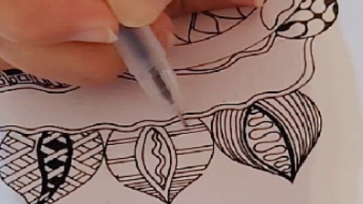 Zentangle - Mandala 曼陀罗禅绕图 #zentangle #learntodraw #creativehealing #handcrafted #禅绕画 #治愈 #画画 #手绘