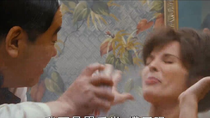 البابا الأخير: المافيا تُمثّل بشكل ممتاز من قبل هذا الرجل العجوز! ليس فقط في المشي بل في الأعمال أيض