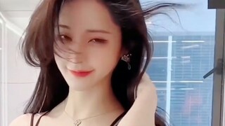 Người trẻ không biết đến vẻ đẹp của chị gái mình, và họ đã gieo tuổi trẻ của mình ngược lại