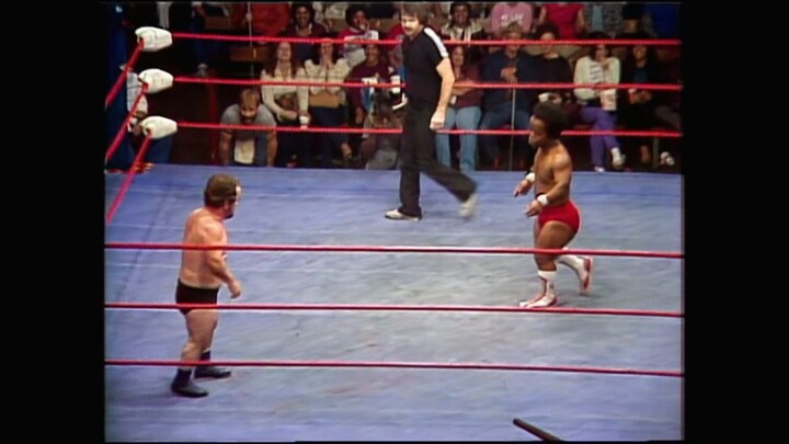 WCCW - Dec 04, 1982