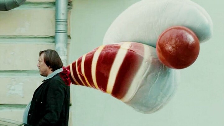 Người đàn ông đột nhiên phát hiện, sau lưng mỗi người đều mọc thứ kỳ quái, khi biết được sự thật thì