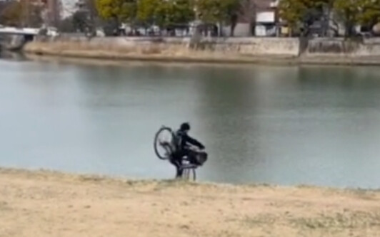 Không nhịn được haha