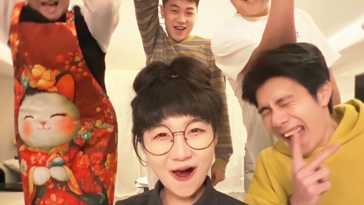 Tối nay chỉ ăn một đĩa bún gạo bản to thôi