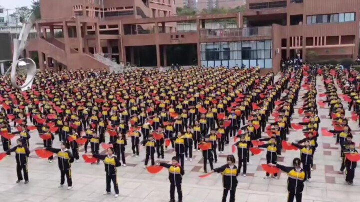 [4K] Seluruh sekolah secara kolektif menari tarian "Xiao"