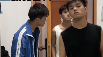 "Sinh viên Thạc sĩ, Xin vui lòng làm các câu hỏi" và "Sổ địa chỉ tóm tắt"