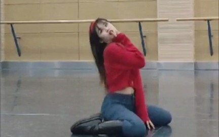 The club's assessment involved dancing to 4u, and the music froze for a moment, sparking a chorus fr