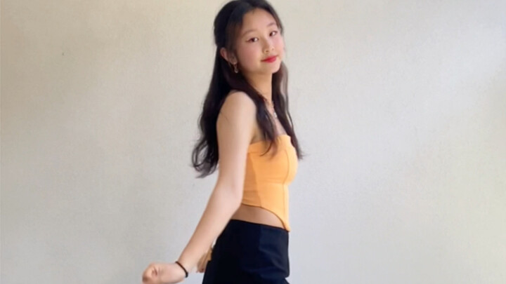 16-Year-Old Cover Dance of "Birthday"