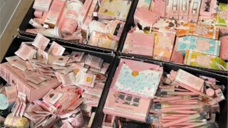 I haven’t unboxed that many products, but this PR gift box is genuinely practical.