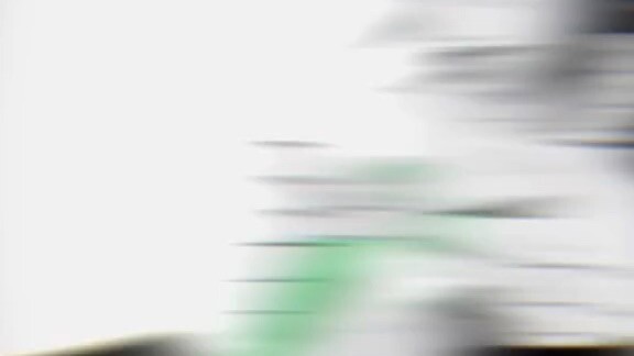 Kệ mẹ anh chứ?