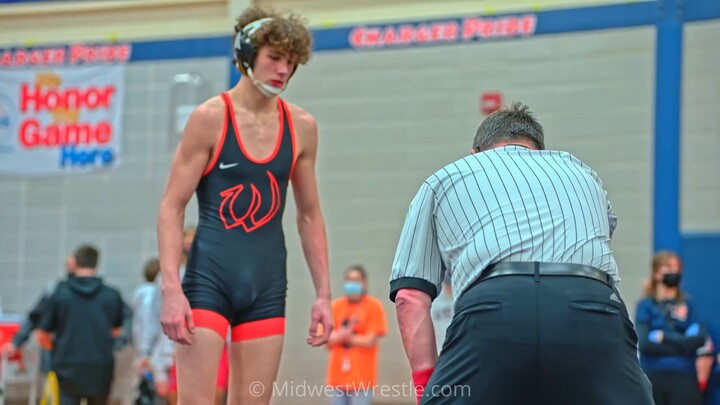 160 – Chris Yirsa {G} of Lincoln Way West IL vs. Cayden Ghere {R} of Bradley Bou