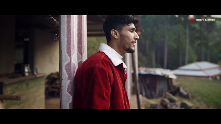 Shikayat by AUR _ شکایت  (Official Music Video)