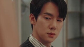 The boss flirts with his wife every day. I can't imagine what this expression would look like on som