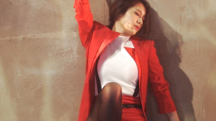 4K. Màu đen mảnh mai đó! Park Ji-yeon-Một phút và một giây (1 phút 1 giây).4k