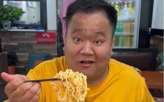 เคยกินบะหมี่แพงขนาดนี้ไหม อร่อยนะ แต่แพงมาก กินได้เป็นอาทิตย์เลย