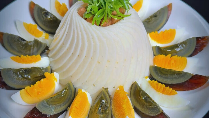 Pernah sekali beruntung bisa mencicipinya di rumah kerabat, dan hidangan terakhir benar-benar membua