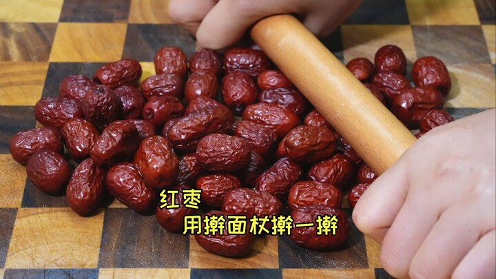 I never imagined that rolling red dates with a rolling pin would have such amazing benefits!