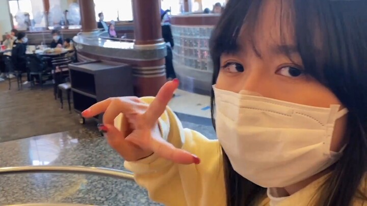 Universal Studios Japan's Demon Slayer theme restaurant, what is Flame Pillar's favorite meal? How d