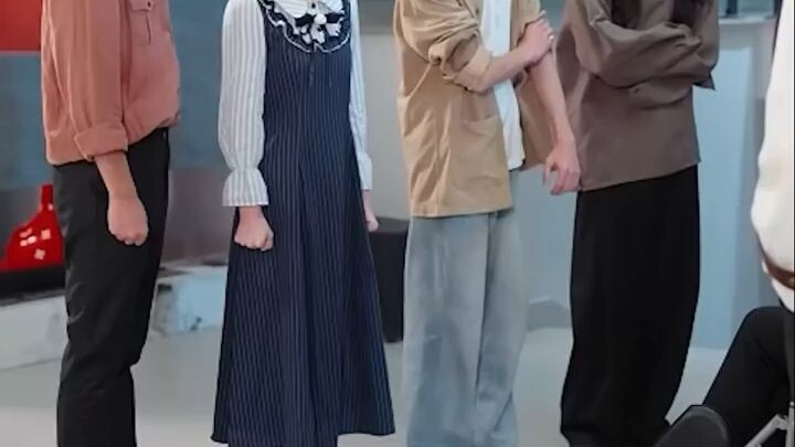 #พี่ชายต่างสายเลือด 3 คน รักดุจแก้วตา.