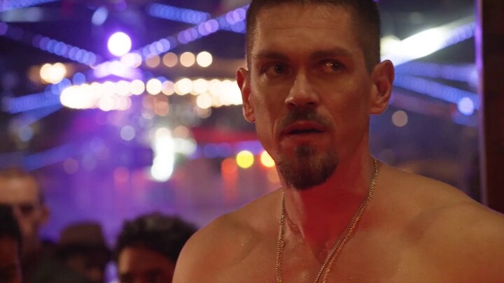 Kevin xin việc làm bartender