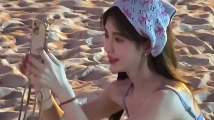 Enthusiastic island resident "Ju Jingyi"