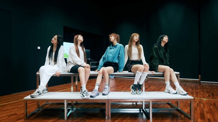 【4K60 إطارًا في الثانية】نيوجينز - نسخة غرفة التدريب لأغاني "كوكي + هايب بوي + أتنشن" (تدريب الرقص لـ