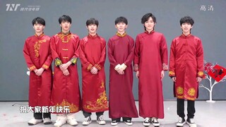 Tết về quê cùng mẹ nhảy múa tập thể ở quảng trường (bushi)