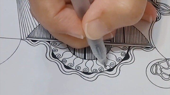 Zentangle - Half circle pattern 半圆形禅绕图 #zentangle #learntodraw #creativehealing #handcrafted #禅绕画 #疗