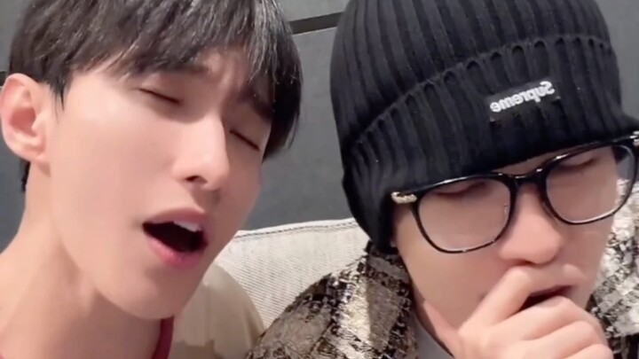 Toàn Viên Hữu: Thế nên tạm thời nhắm mắt lại! hahhhh