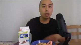 Alpro Soy And Coconut Yoghurt & Crunchy Muesli