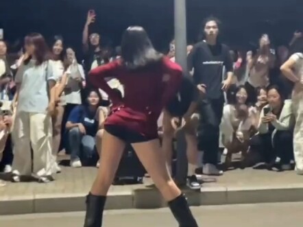 พี่ใหญ่สนุกไปกับความรู้สึกที่ได้แสดงตัวตนออกมา