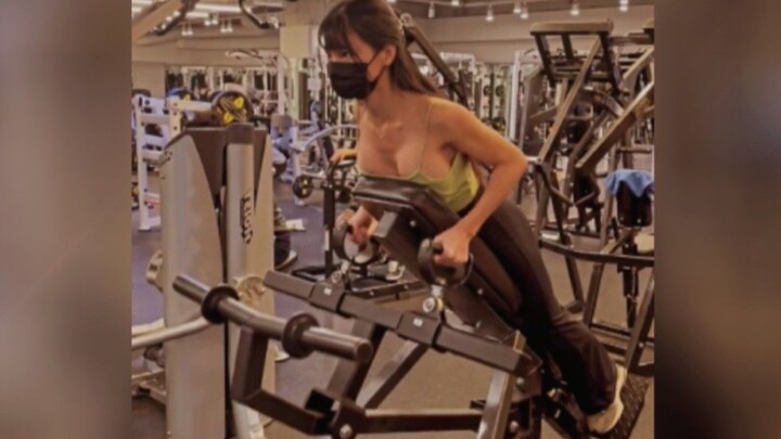 “Thân hình này mà so với lịch sử cũng cực kỳ bùng nổ!!”