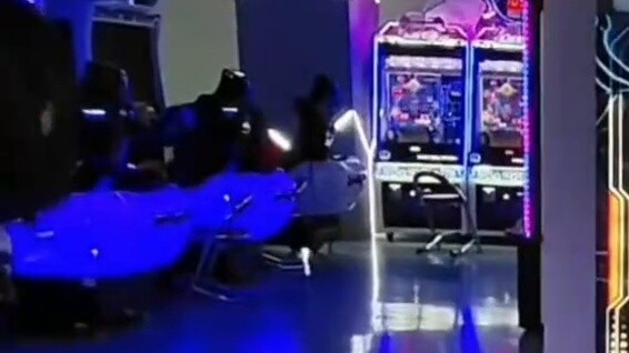 [pjsk] ฉันอดใจไม่ไหวขณะตัดมัน นี่คือวิธีที่ครอบครัว Dongyun ของเราใช้ชีวิตอยู่