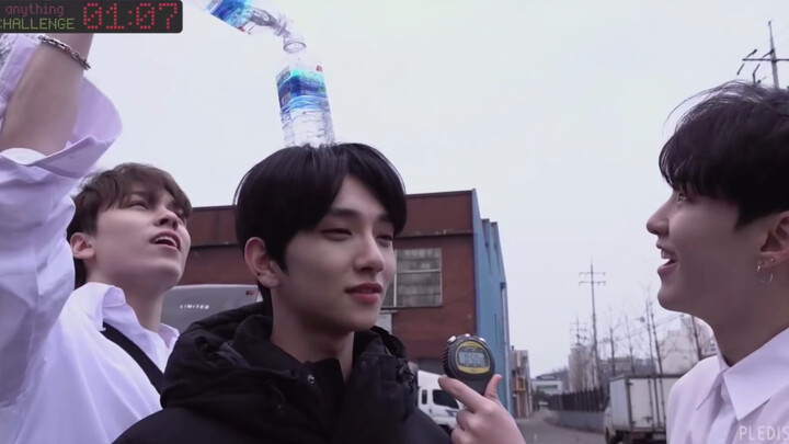 Cái đầu của Xiu Xiu chắc phẳng lắm nhỉ hahaha