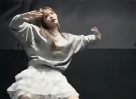 Xicun Xinnuan flawlessly covers meovv's new song! It's so effortless to dance along—truly worthy of 