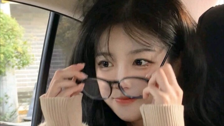 “这个夏天该有一个喜欢的姐姐了吧”