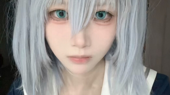 小哥怎么有包袱了