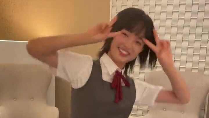 [Subtitle Mandarin] Bear dan Kanade meniru video TikTok Nanako Misaki dan Nagisa Aoyama