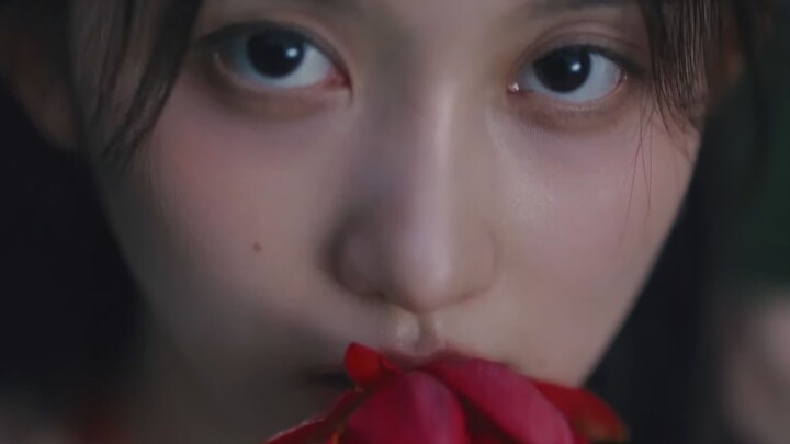 IVE รุ่นจักรพรรดิ์ฤดูใบไม้ร่วง MV Either Way