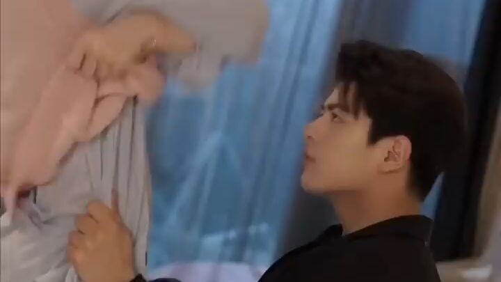 หนีมา 6 ปี ไม่คาดคิดว่าลูกชายที่ให้กำเนิด จะกลายเป็นทายาทเพียงหนึ่งของตระกูล มหาเศรษฐี!