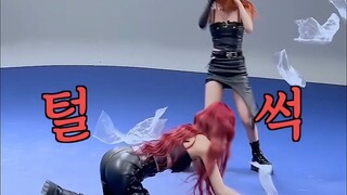 【Phụ đề tiếng Trung】ITZY tung hứng túi nhựa